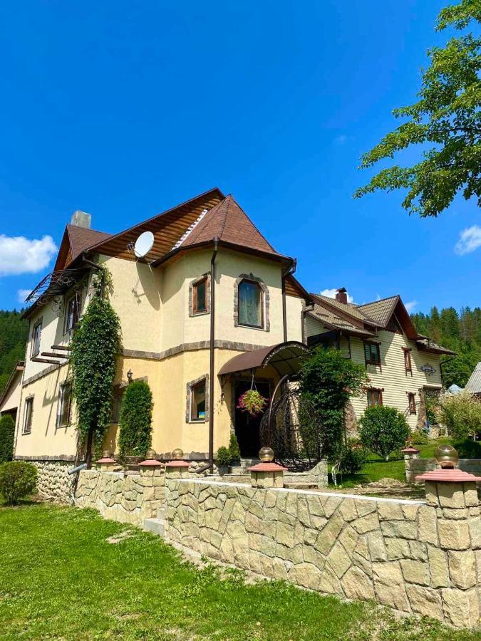 Золото Карпат Villa Yaremche Exterior photo