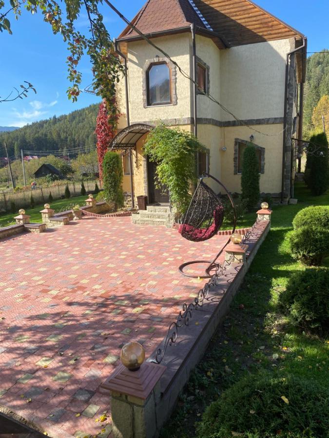 Золото Карпат Villa Yaremche Exterior photo